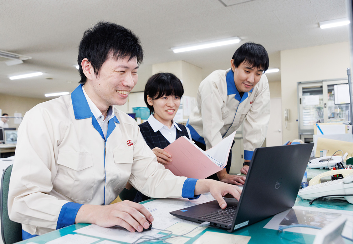 総務・財務課の様子