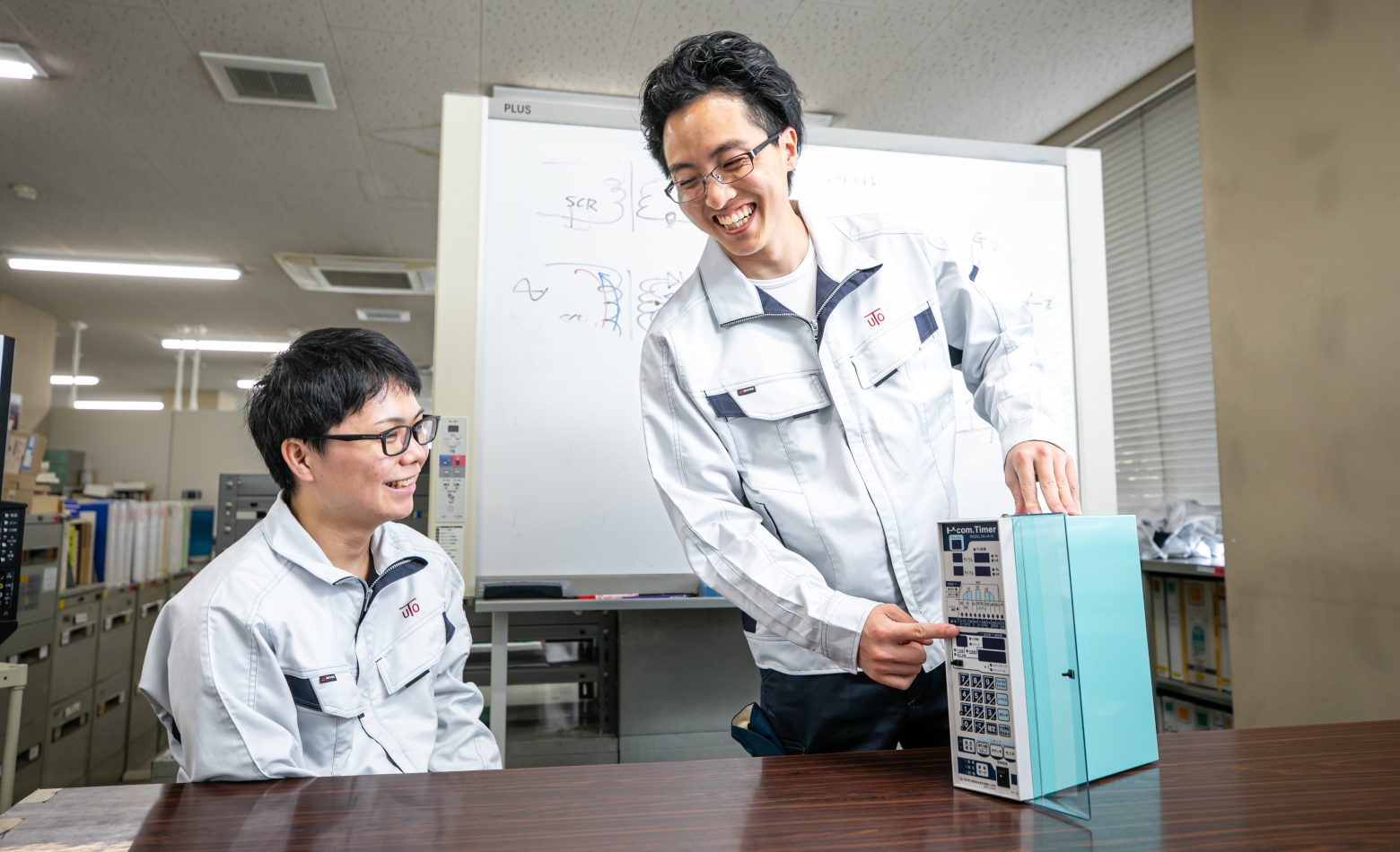設計3課サムネイル画像